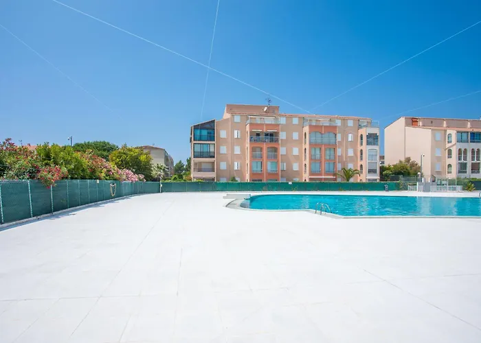 T2 Meuble 38m² Loggia 6 Pers Maxi Fréjus